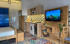 Studio Nature Of Sea In The City Center